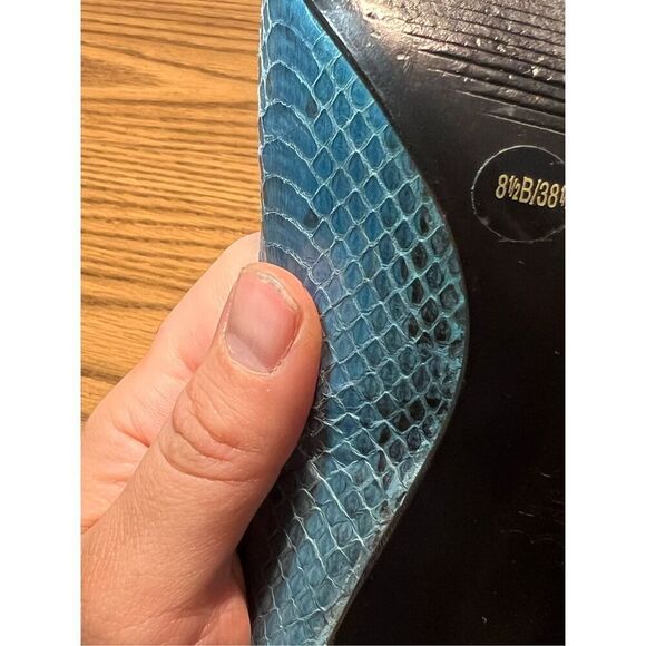 BCBGMaxAzaria Snakeskin Blue Heels | 8.5 - Picture 9 of 9